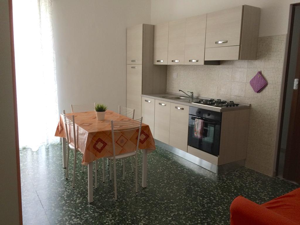 Antonella'S House Apartment Vasto Ruang foto